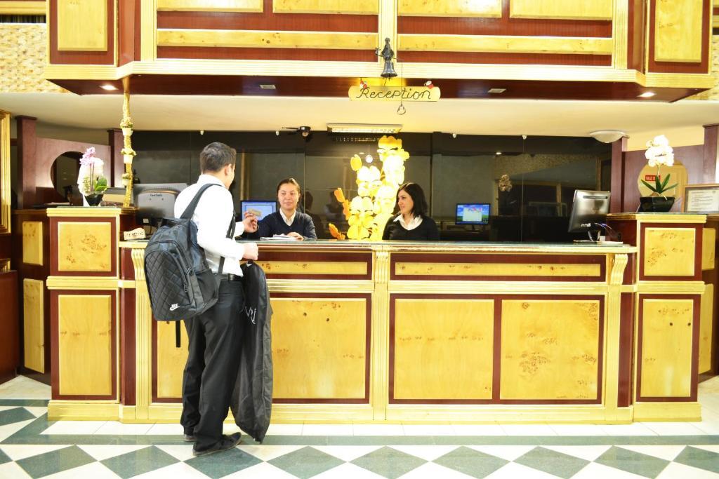 Basmacioglu Hotel ウスパルタ エクステリア 写真